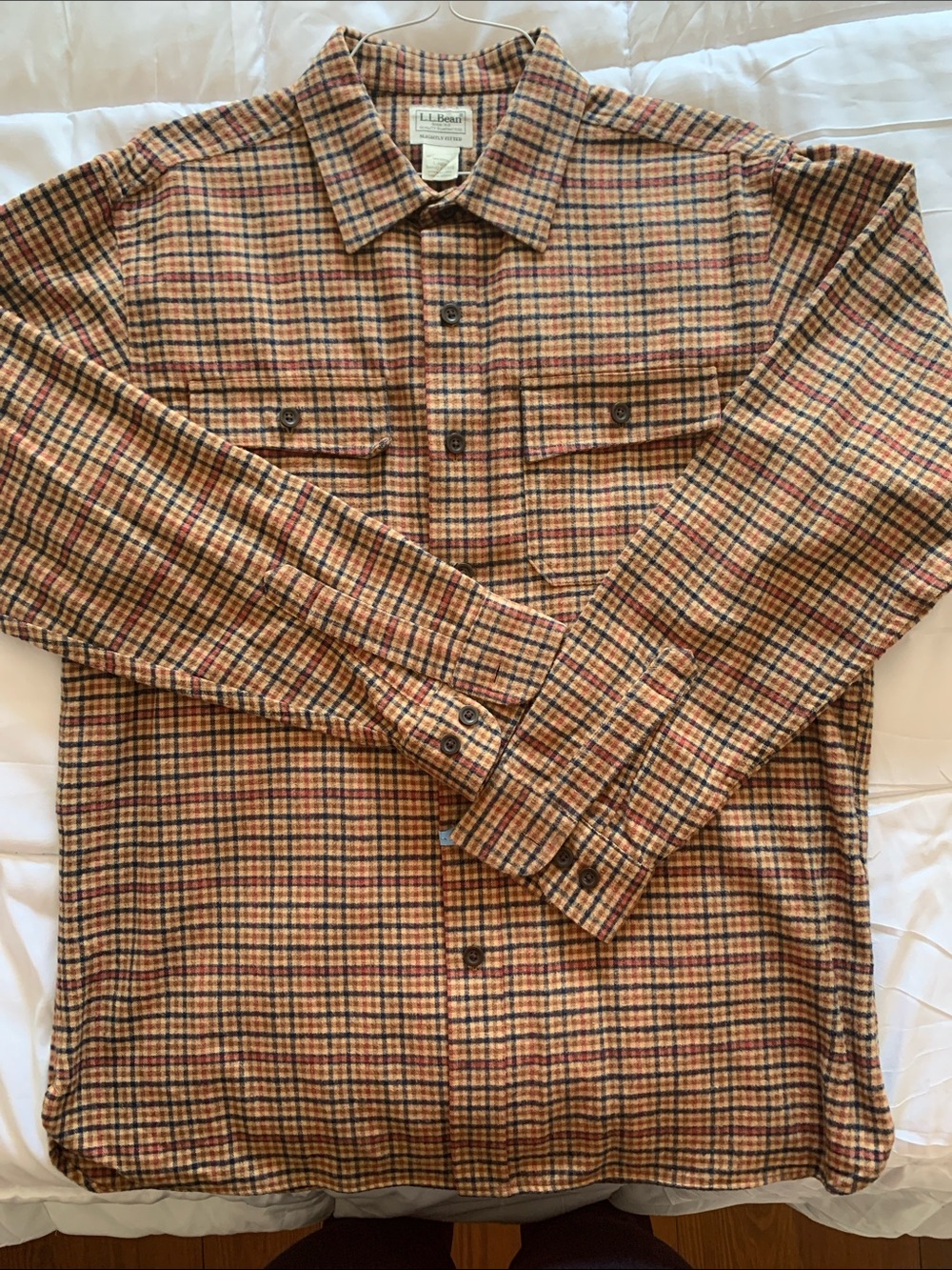 L.L. Bean Plaid Flannel Shirt Jacket in Tan/Red/Navy Slightly Fitted Men’s Large